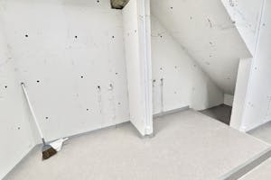 【武蔵小杉駅7分】ポップアップストアやプロモーションに最適な視認性抜群で白壁シンプルな路面スペース