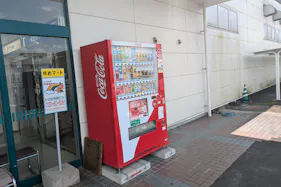 【ゆめマート人吉】店頭軒下 ポップアップストア(物販、食物販)やプロモーション用途に最適なスーパーの屋外催事イベントスペース