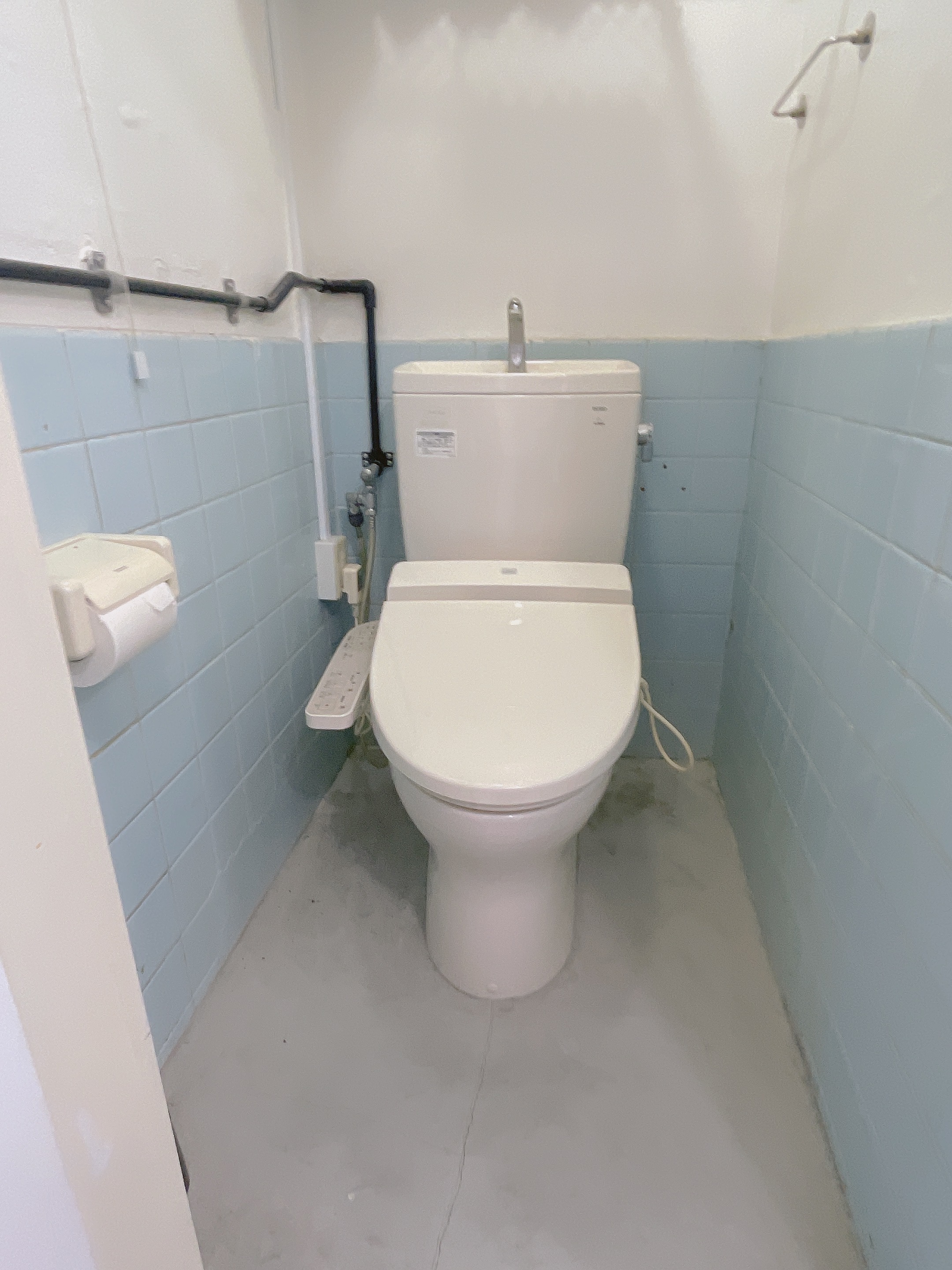 【初台駅5分】展示会・ワークショップ・撮影に適した什器も充実した白壁のスタジオの画像13