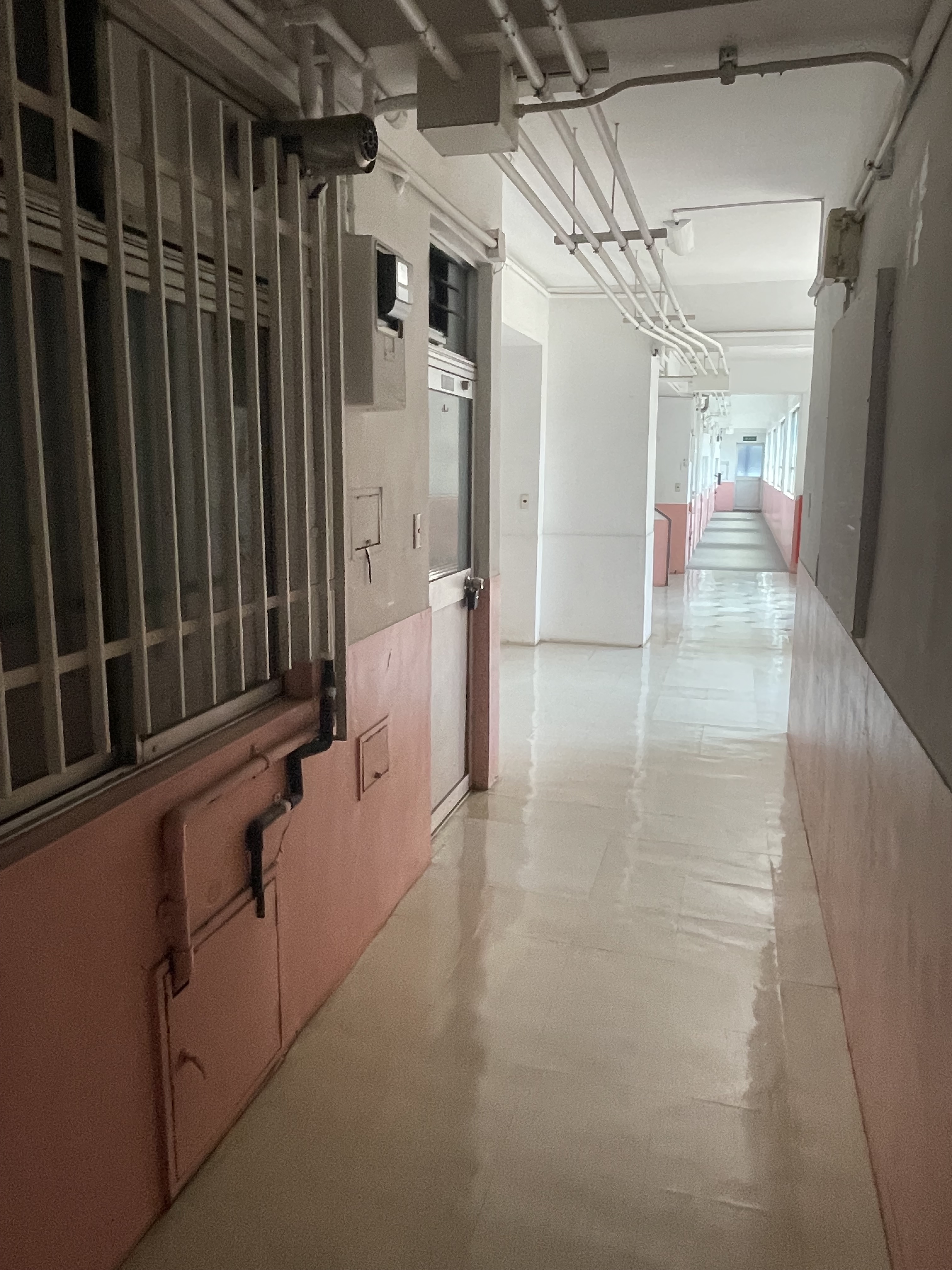 【初台駅5分】展示会・ワークショップ・撮影に適した什器も充実した白壁のスタジオの画像11