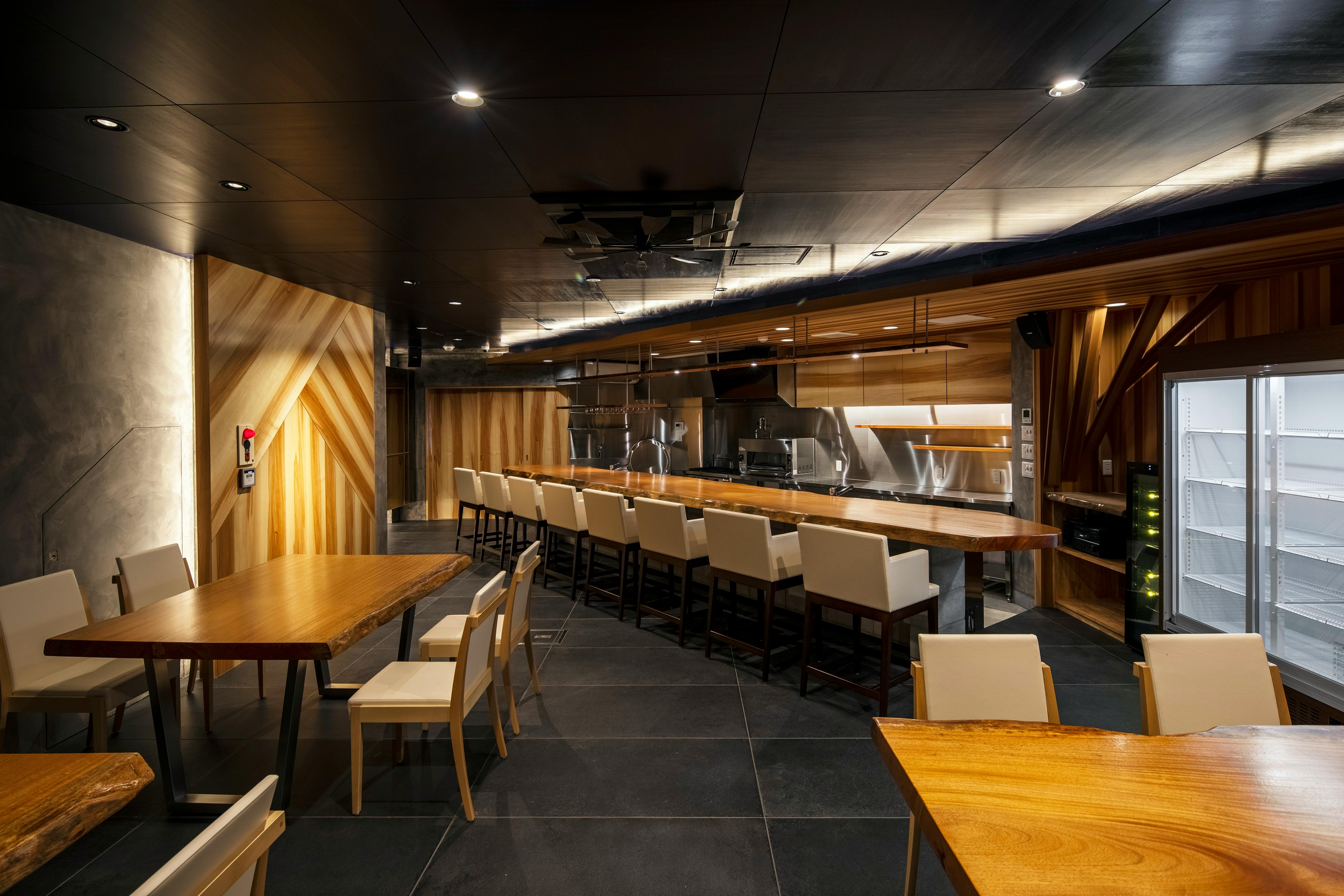 【王子公園駅8分/夜のご利用】飲食の短期出店や食物販のポップアップストアに最適な「灘中央筋商店街」に面したシェアキッチンスペース