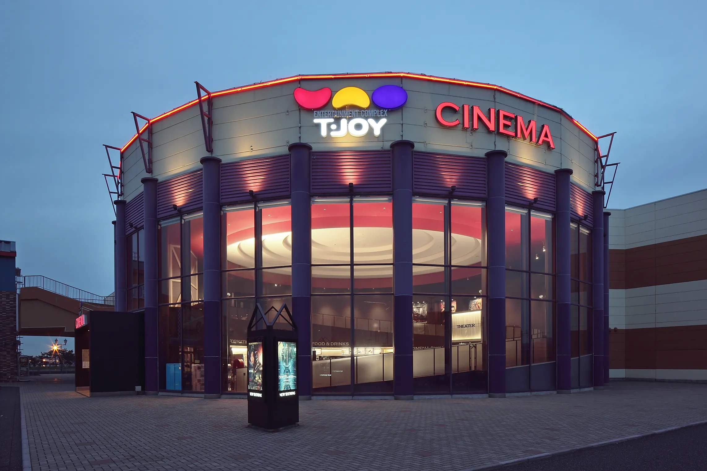 【T・ジョイ蘇我】プロモーションや撮影に最適なロビースペース