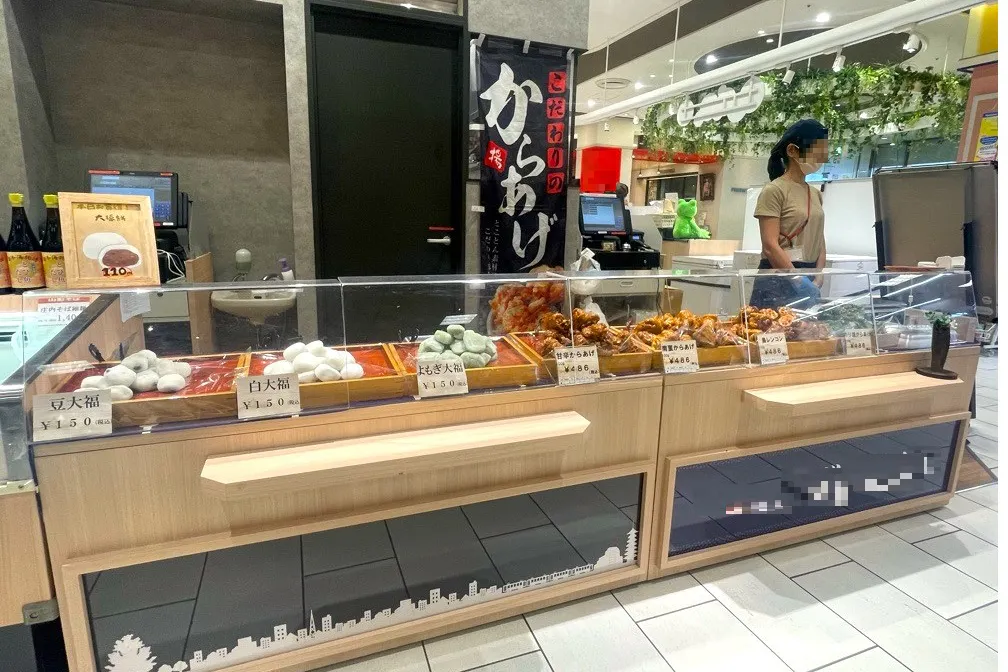 【海老名マルイ】1階 カレンダリウムF09【食物販・調理行為可能】店内入って正面、区画内に調理厨房あり、什器付き