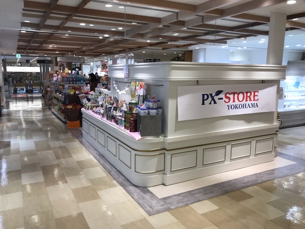 【町田マルイ】3階 カレンダリウムD08【食物販・物販】エスカレーター正面、備え付什器・ストックありのスペース