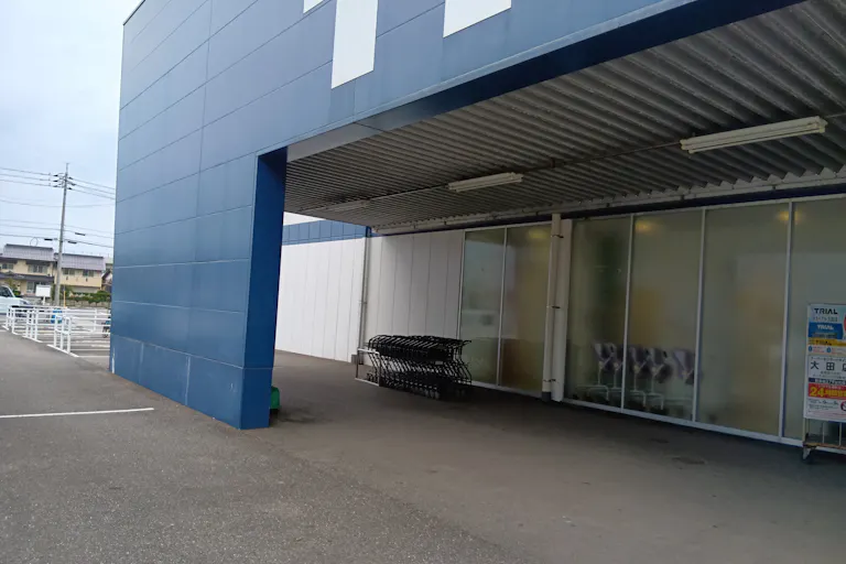 【スーパーセンタートライアル益田店】キッチンカー(調理営業)出店限定/屋外 Ⓐキッチンカースペースの画像1