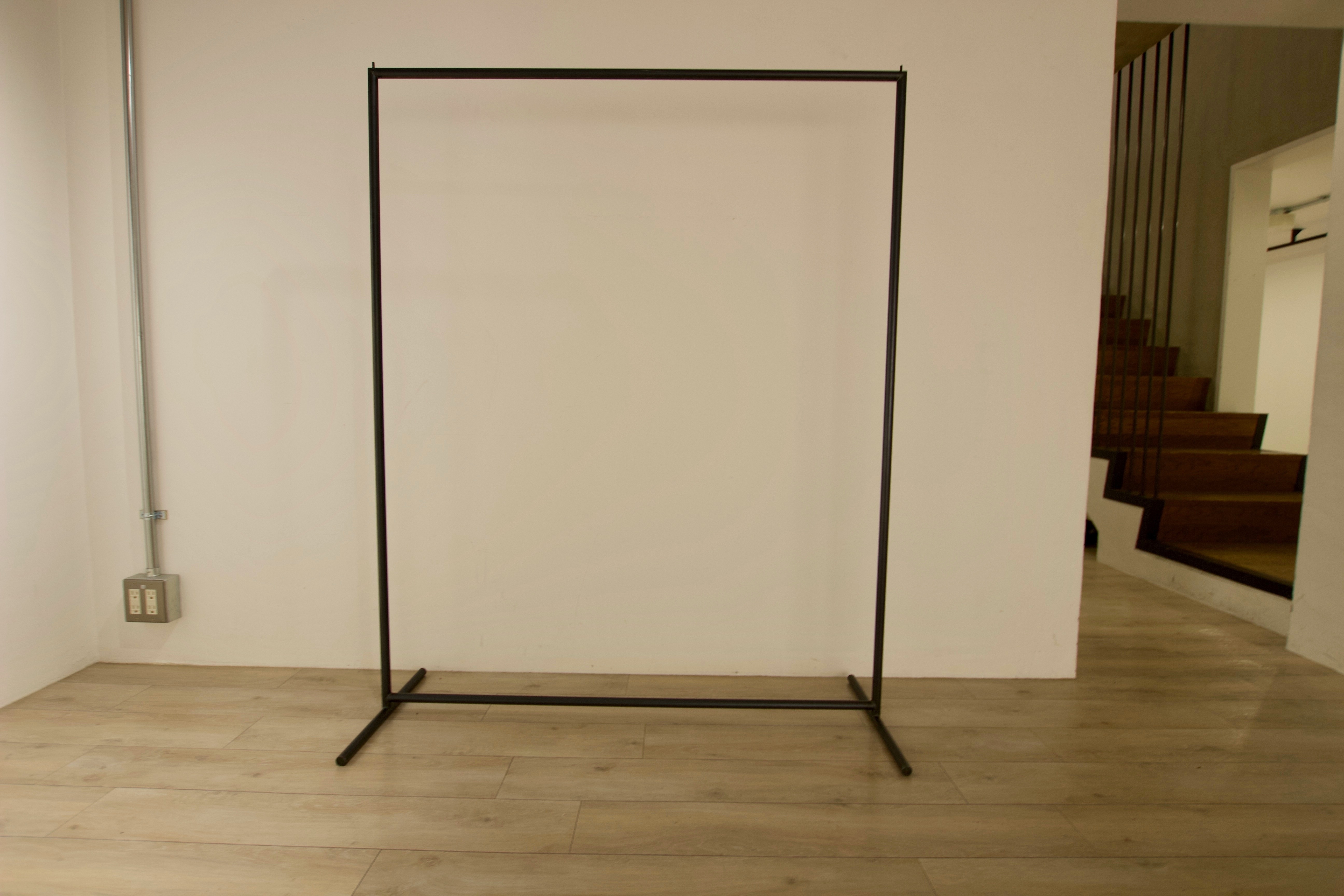 【表参道駅5分】撮影や展示会に適した駐車場付きの路面イベントスペース(1F)