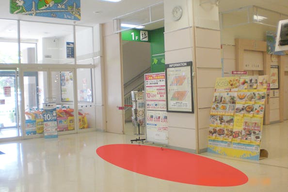 【イオン気仙沼店】プロモーションイベントや各種物販に最適な通行量の多い1階正面入口横のイベントスペース