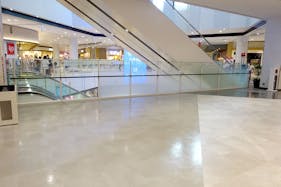 【イオンモール上尾】2F センターコート吹抜け横