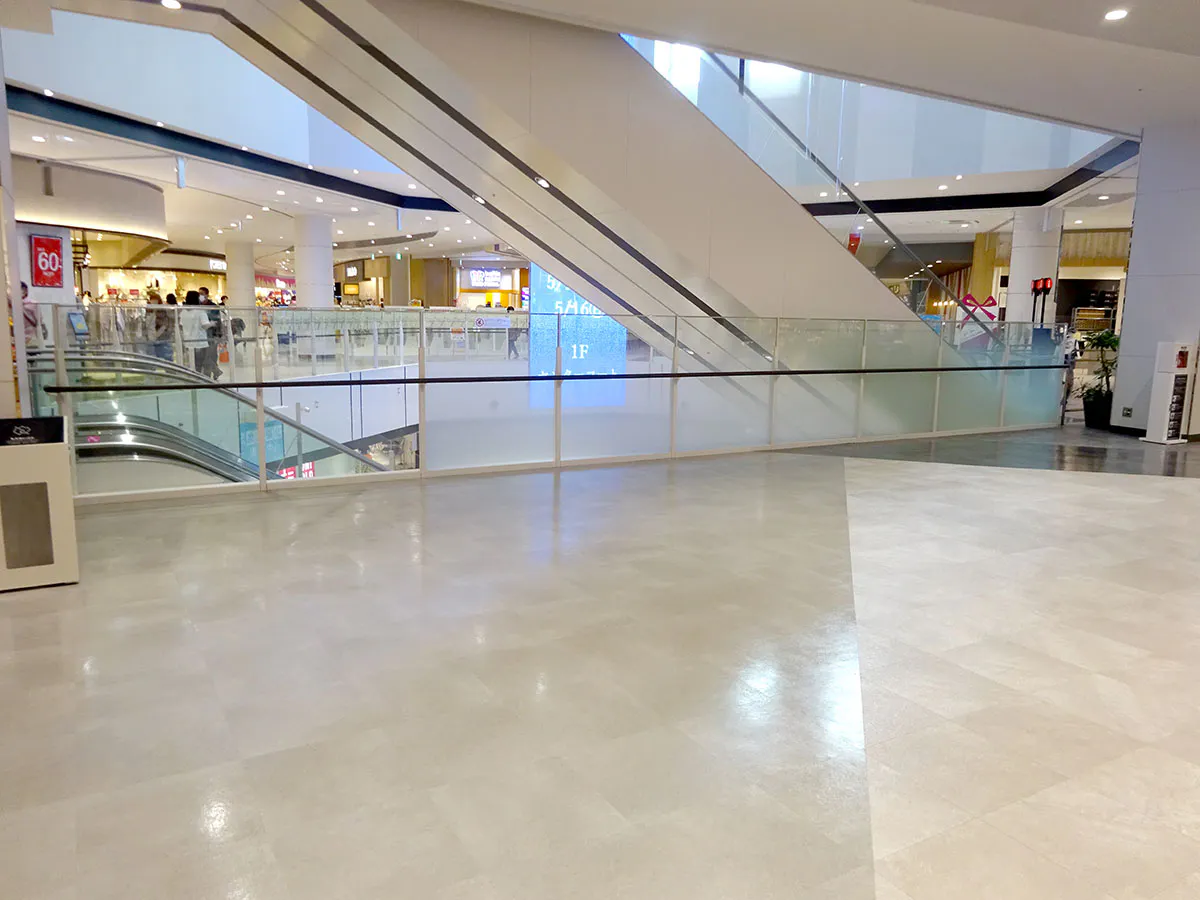 【イオンモール上尾】2F センターコート吹抜け横の画像