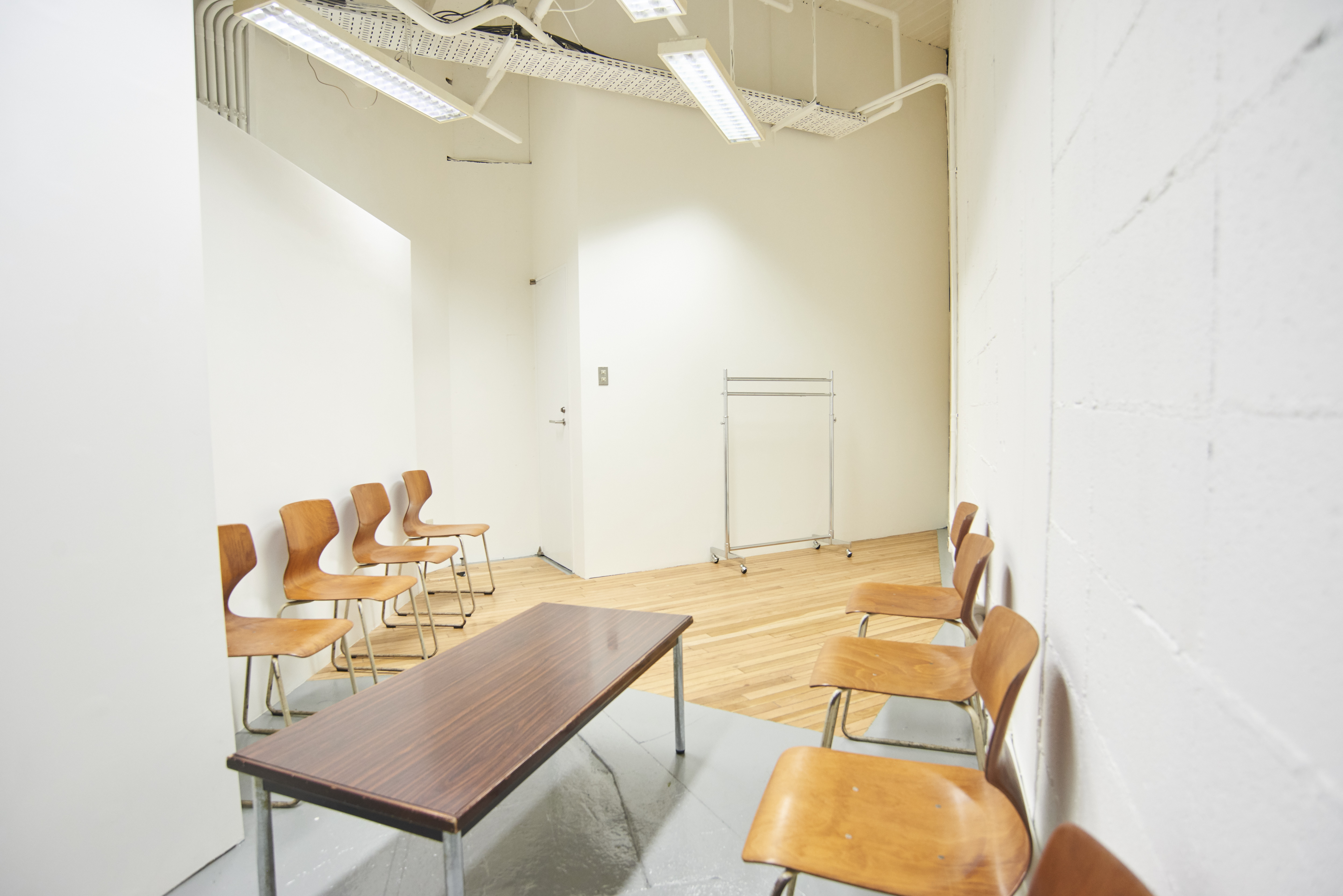 【代官山駅2分】アパレルの展示会場や音楽イベント、撮影等に最適な小上がりのあるイベントスペース