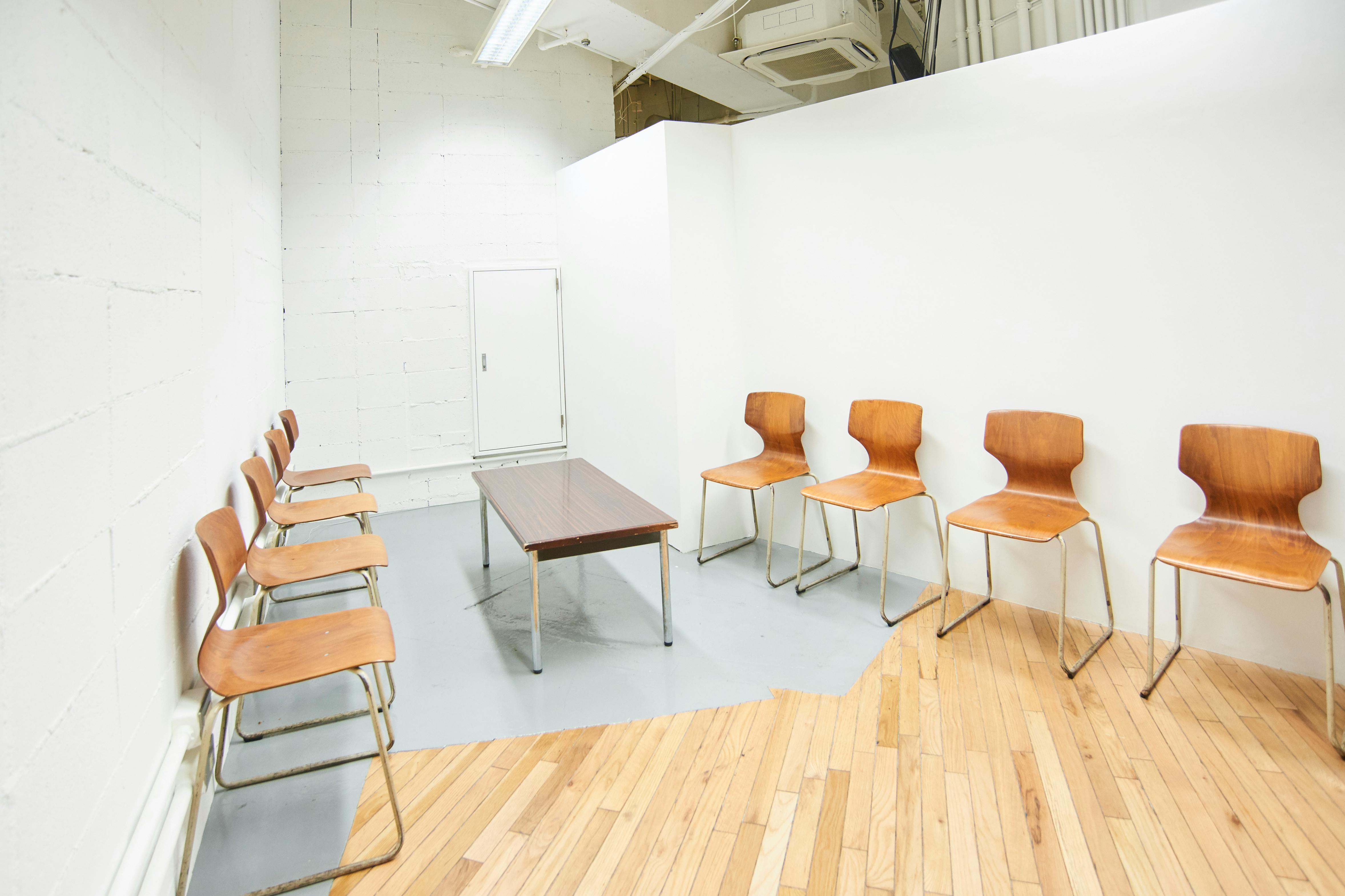 【代官山駅2分】アパレルの展示会場や音楽イベント、撮影等に最適な小上がりのあるイベントスペース