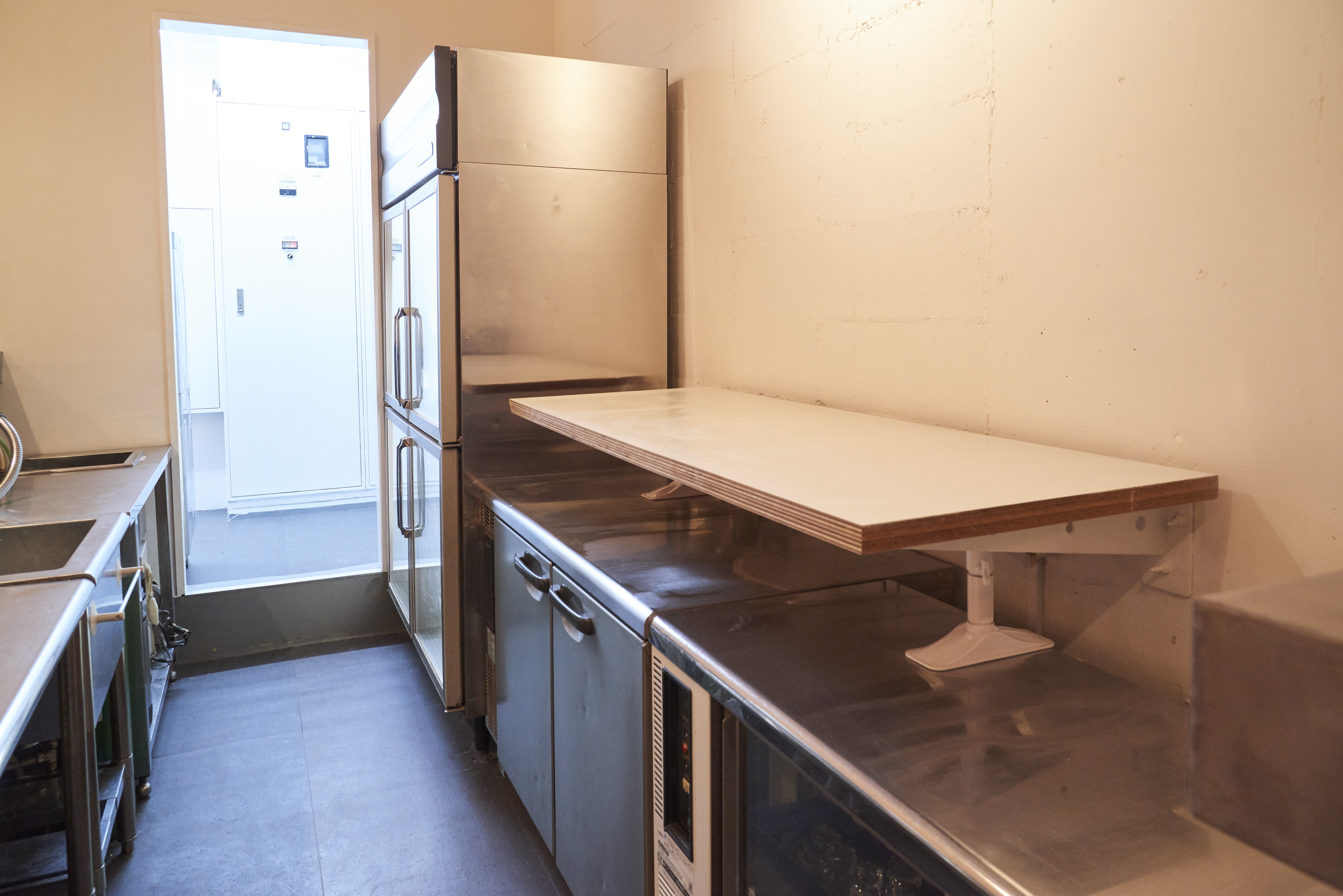 【代官山駅2分】アパレルの展示会場や音楽イベント、撮影等に最適な小上がりのあるイベントスペース