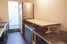 【代官山駅2分】アパレルの展示会場や音楽イベント、撮影等に最適な小上がりのあるイベントスペース