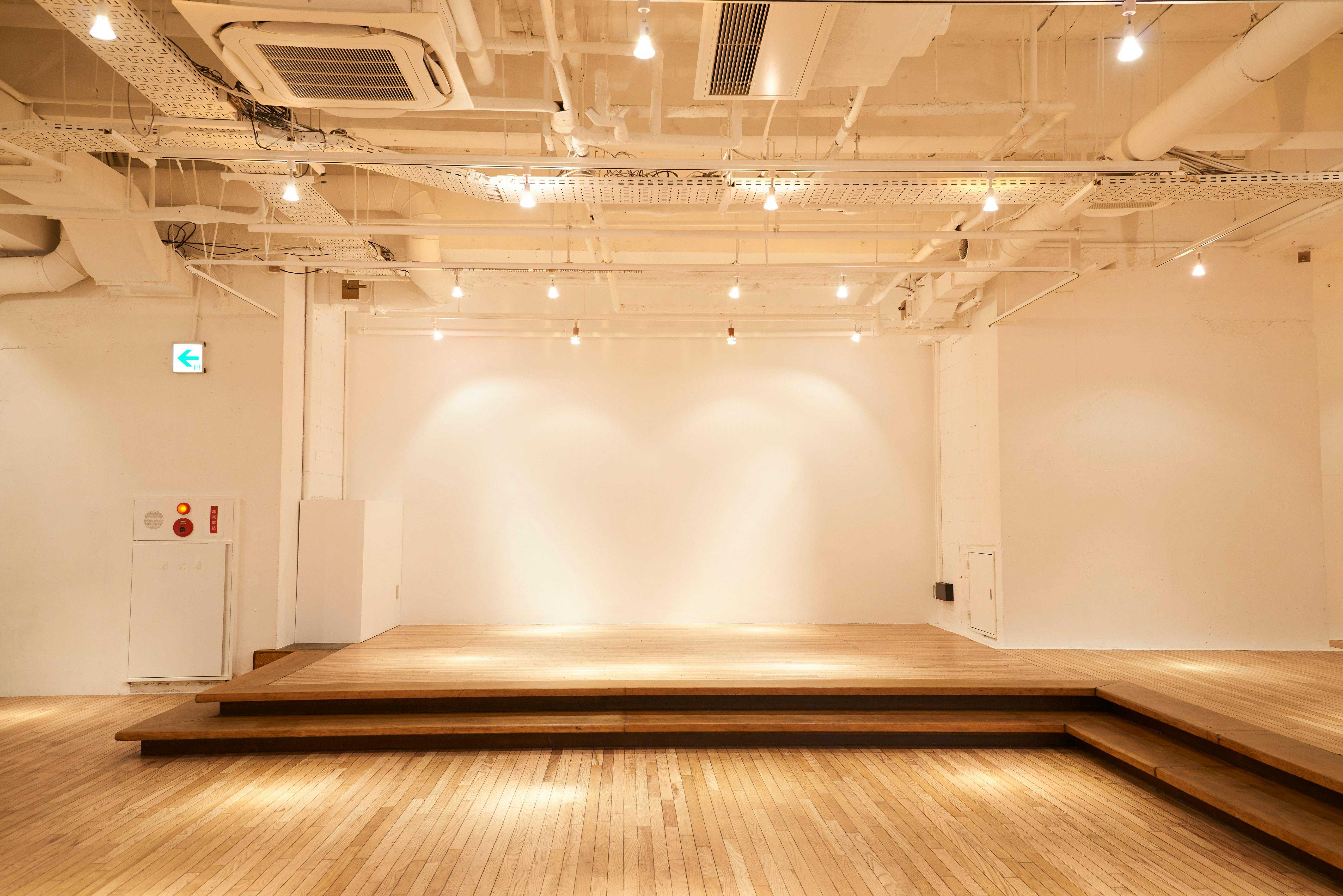 【代官山駅2分】アパレルの展示会場や音楽イベント、撮影等に最適な小上がりのあるイベントスペース