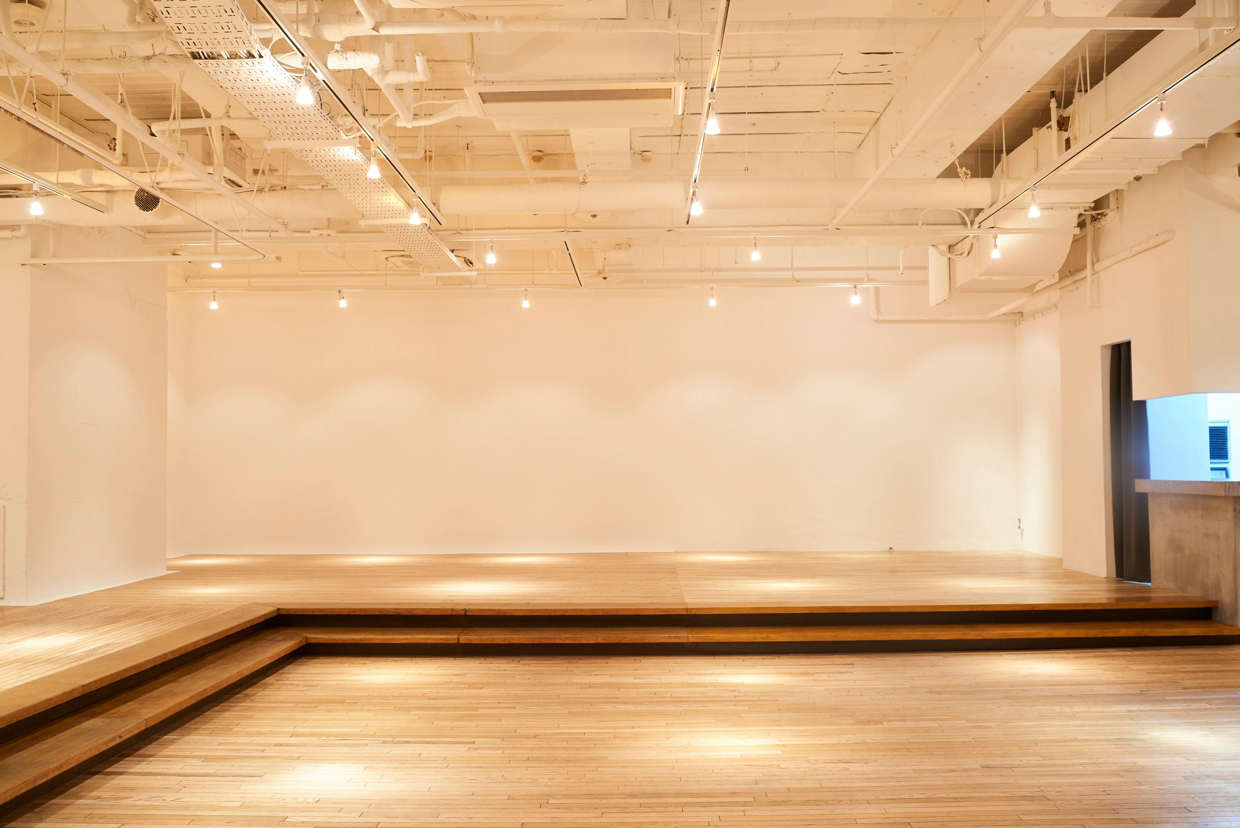 【代官山駅2分】アパレルの展示会場や音楽イベント、撮影等に最適な小上がりのあるイベントスペース