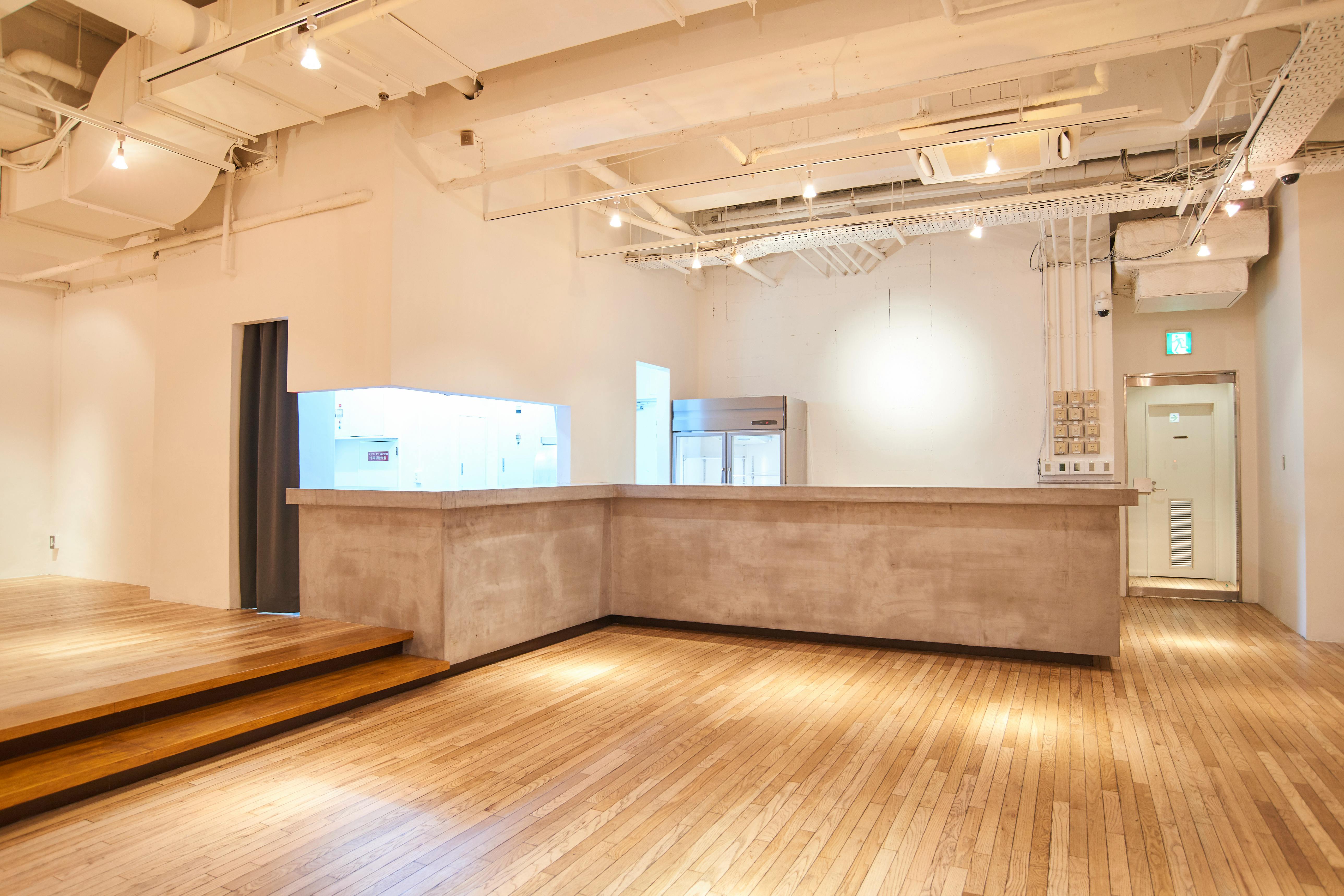 【代官山駅2分】アパレルの展示会場や音楽イベント、撮影等に最適な小上がりのあるイベントスペース