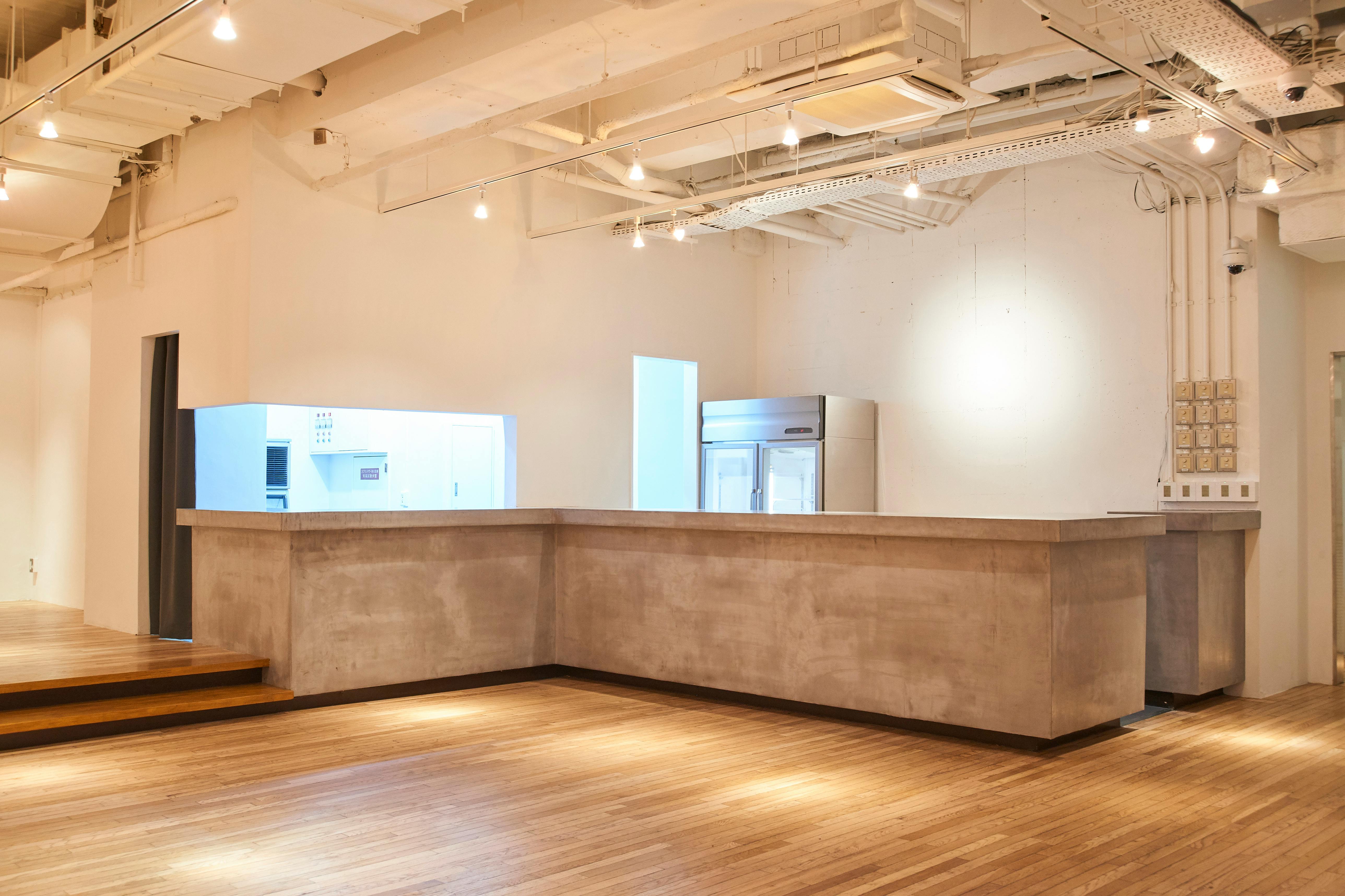 【代官山駅2分】アパレルの展示会場や音楽イベント、撮影等に最適な小上がりのあるイベントスペース