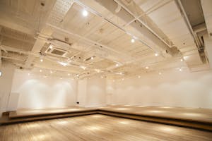 【代官山駅2分】アパレルの展示会場や音楽イベント、撮影等に最適な小上がりのあるイベントスペース