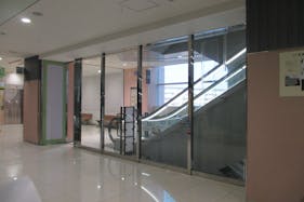 【フレスポ しんかな】PRや物販利用に適した2Fバースデイ前のイベントスペース