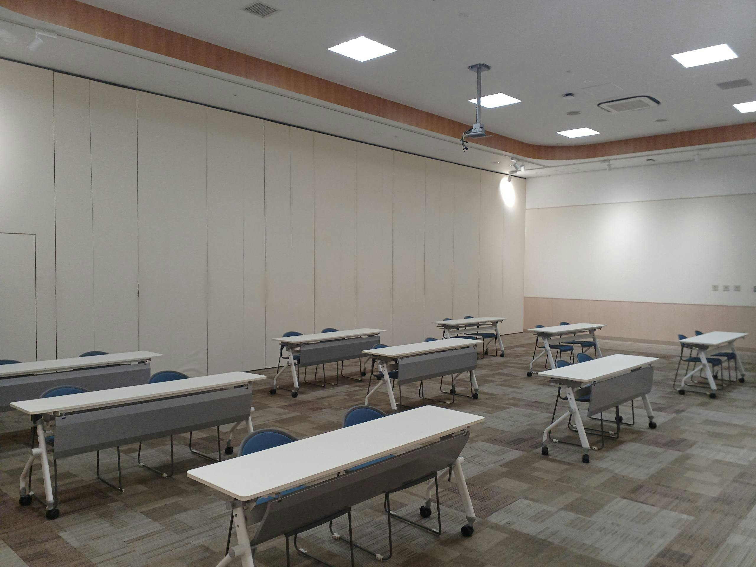 【イオンモール羽生】イオンホールB