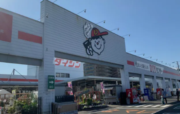 【ダイシン幸町店】サービスセンター前 プロモーションや物販に最適なホームセンター内階段前の催事イベントスペース