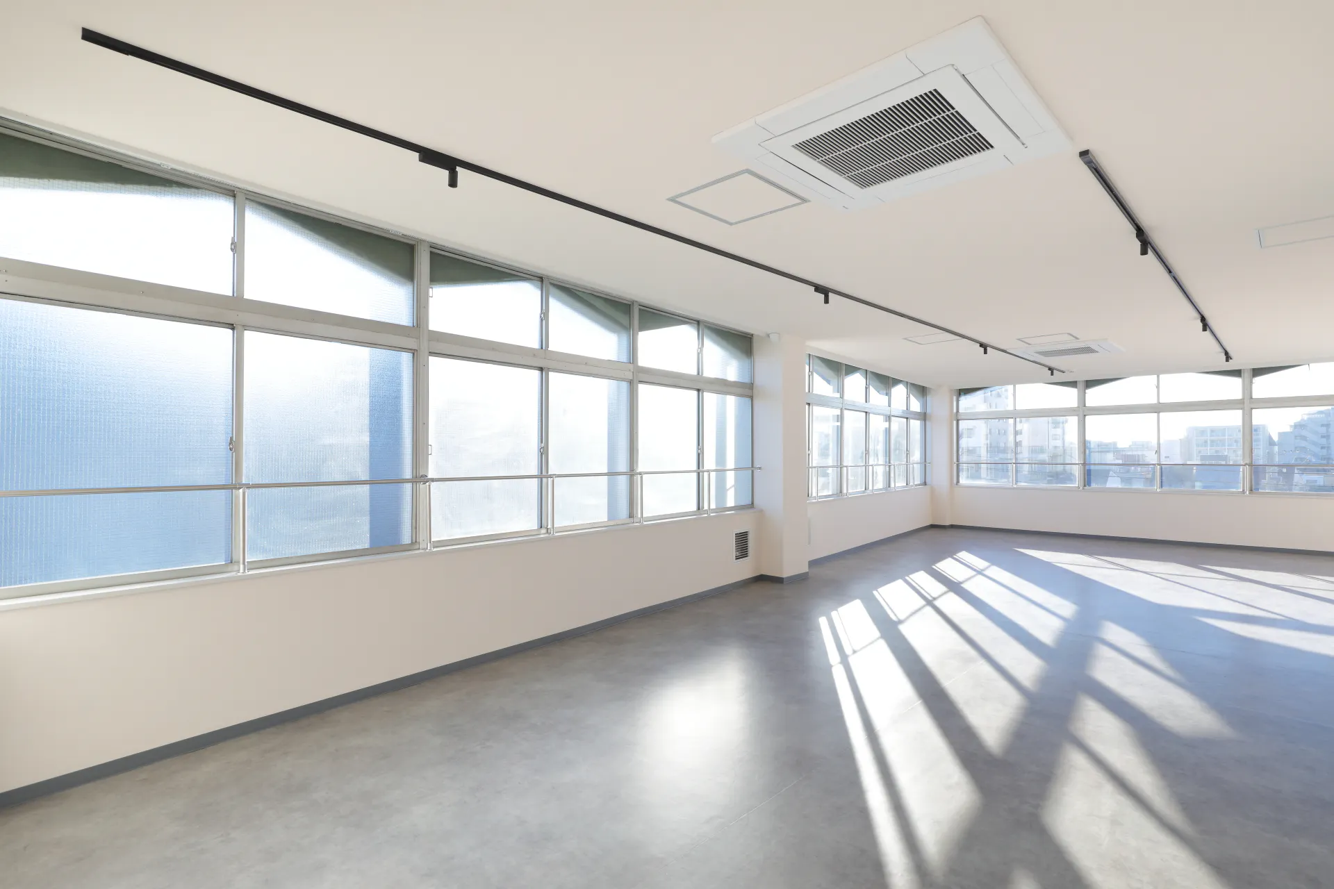 【蓮沼駅2分】映画・ドラマ・CMの撮影に最適な4階建てビルの屋上と4階スペース