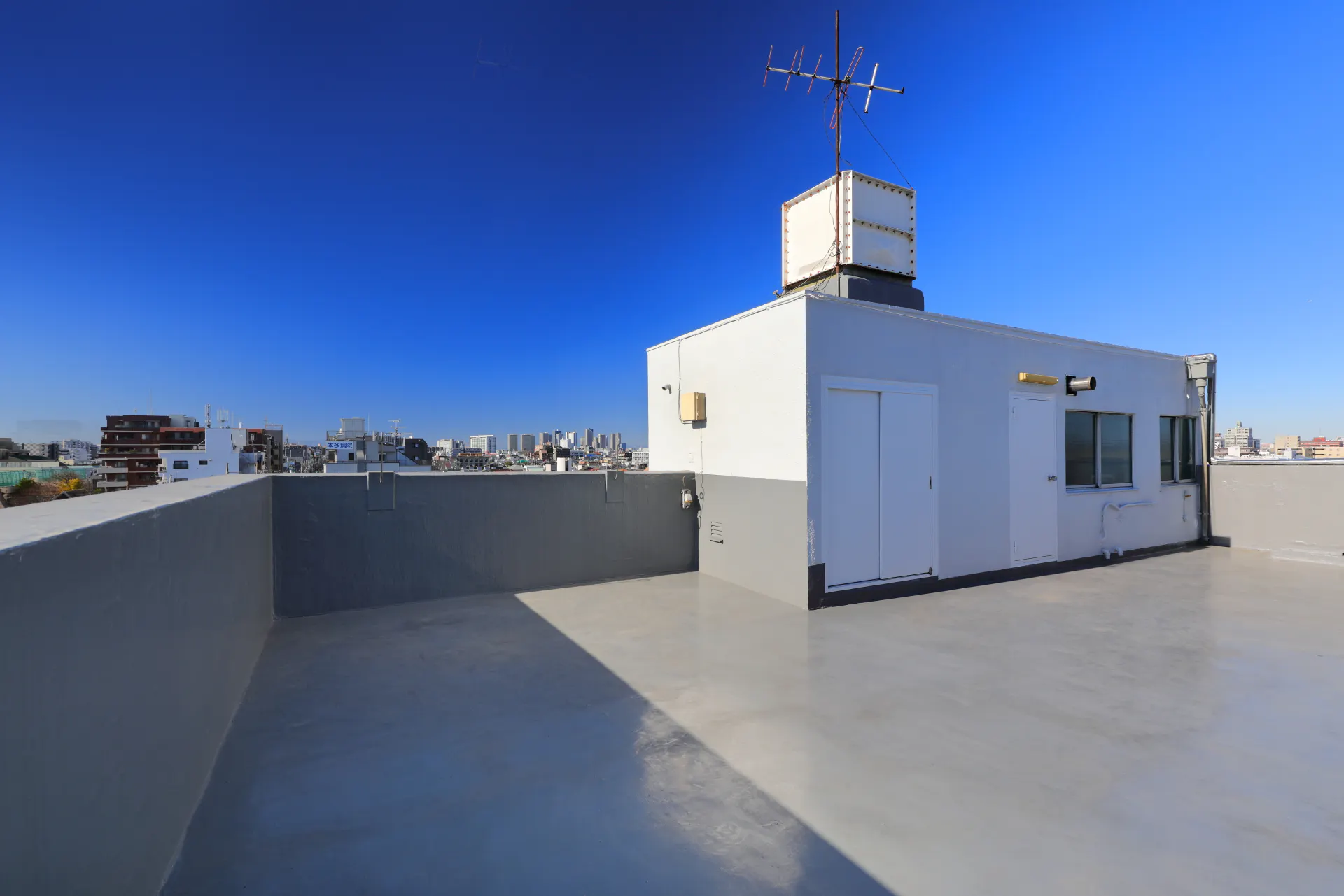 【蓮沼駅2分】映画・ドラマ・CMの撮影に最適な4階建てビルの屋上と4階スペース
