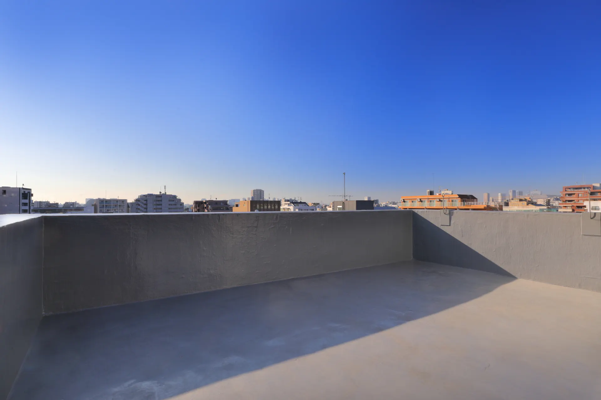 【蓮沼駅2分】映画・ドラマ・CMの撮影に最適な4階建てビルの屋上と4階スペース