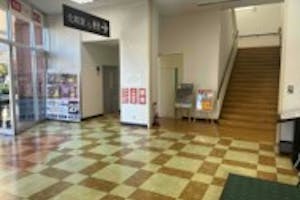 【フタバ図書TSUTAYAアルティ福山店】プロモーションに最適な1F入口周辺のイベントスペース