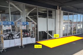 【スーパーセンタートライアル叶店】【軒下右側(L)】プロモーションや物販の出店が可能な「屋外_店舗入口軒下スペース」