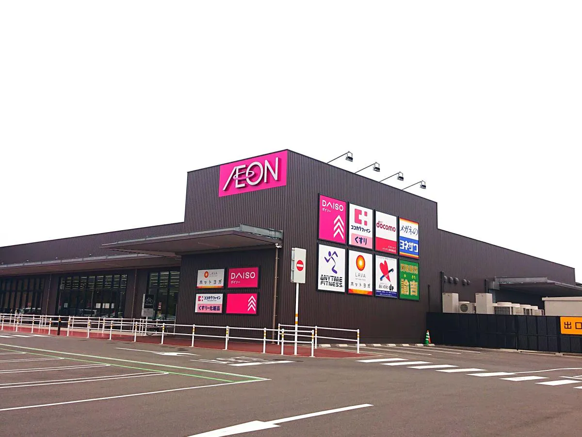 【イオンタウン諫早西部台】販売促進活動やセールスプロモーションに最適な屋根付きのイベントスペース