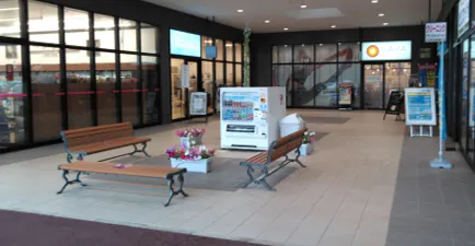 【イオンタウン諫早西部台】販売促進活動やセールスプロモーションに最適な屋根付きのイベントスペース