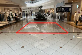 【イオンモール新居浜】『1F 催事スペースE-2』ーレストラン街に近く通行量抜群!プロモーション活動に最適なスポット