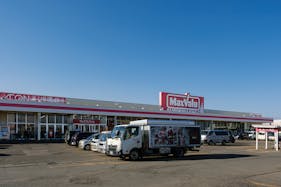 【マックスバリュ板柳店】各種プロモーションイベントに最適な店舗内イートインスペース横のイベントスペース