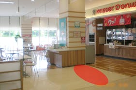 【イオン気仙沼店】プロモーションイベントや各種物販に最適なファミリー層にリーチ可能な1階フードコート前のイベントスペース