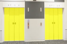 【イオンモール木更津】エレベーター扉
