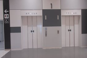 【イオンモール木更津】エレベーター扉