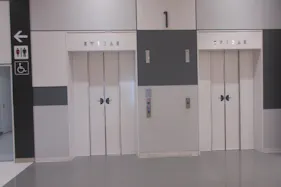 【イオンモール木更津】エレベーター扉
