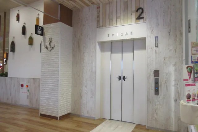 【イオンモール木更津】エレベーター扉