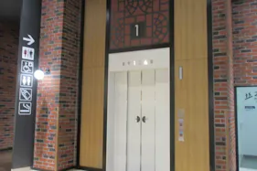 【イオンモール木更津】エレベーター扉