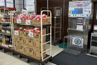 【一号舘桑名駅西】店内入口付近 販促プロモーションに最適なスーパー店内催事イベントスペース