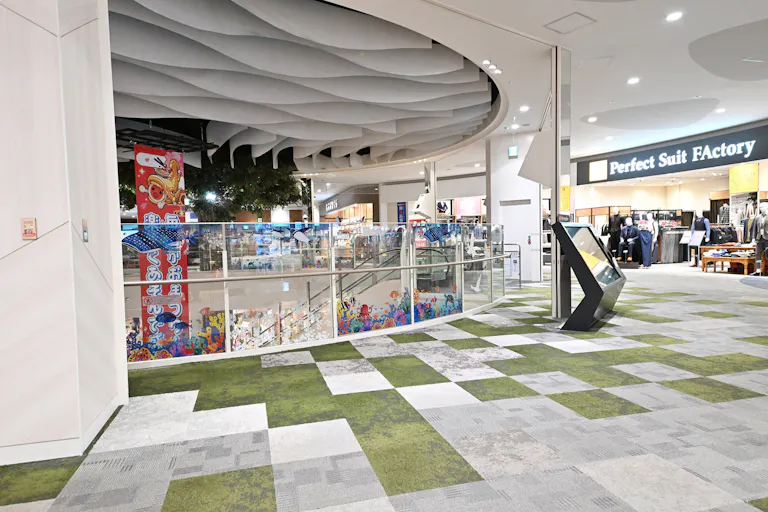 【イオンモール長久手】中央東(タイムステーションNEO前)の画像2