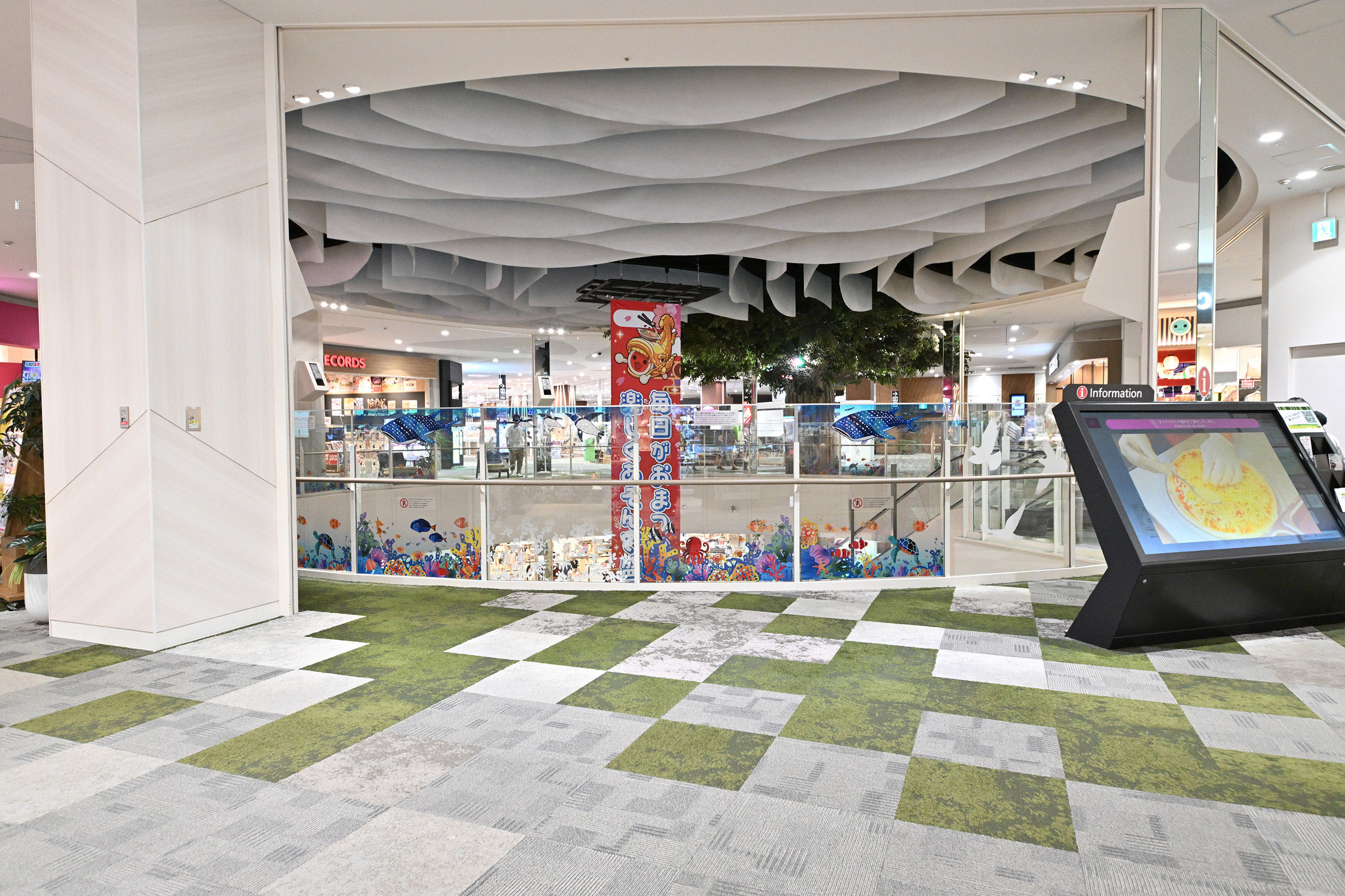 【イオンモール長久手】中央東（タイムステーションNEO前）