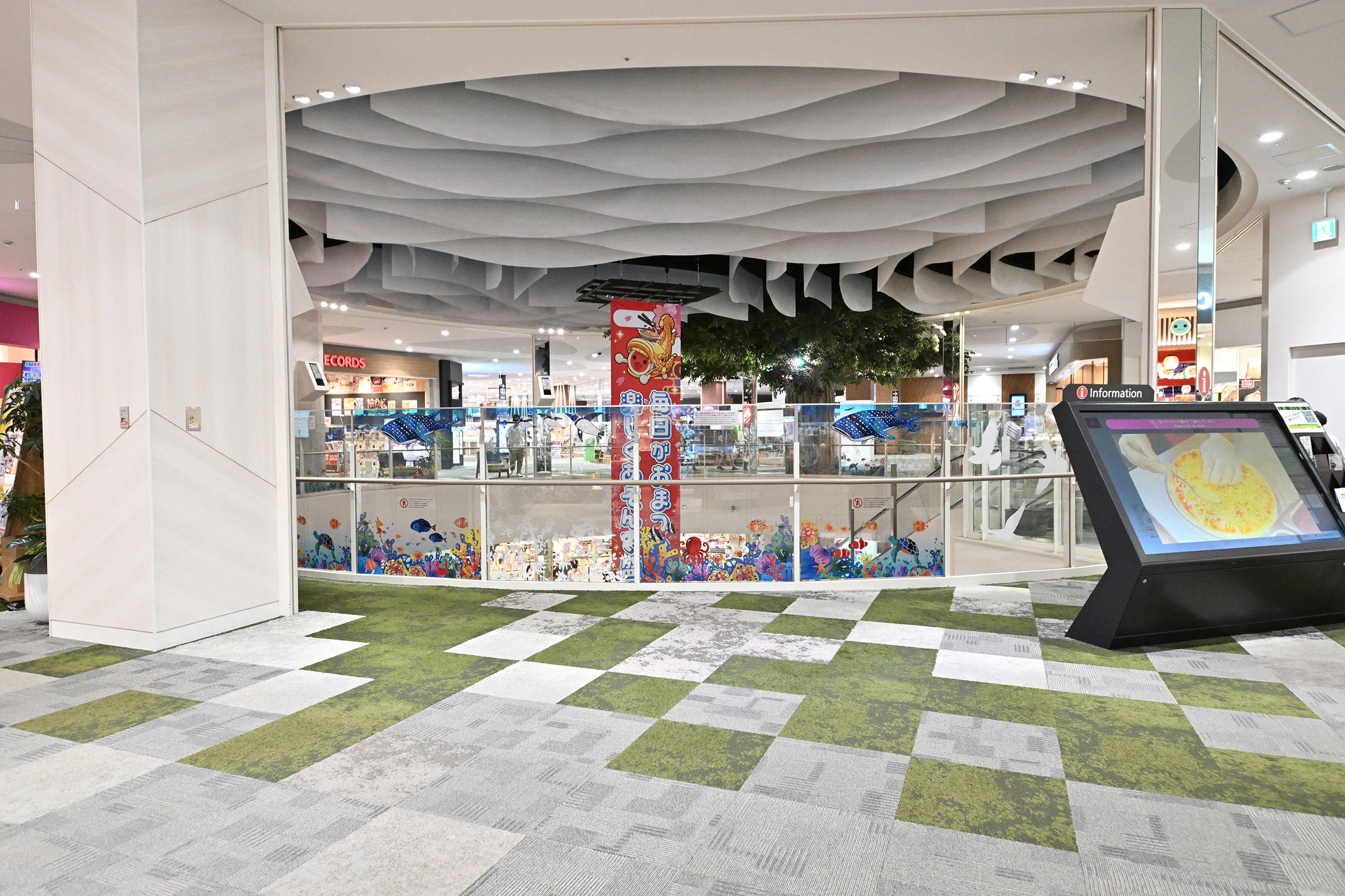 【イオンモール長久手】中央東(タイムステーションNEO前)