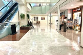 【本厚木ミロード】本厚木ミロード①6F エスカレーター横