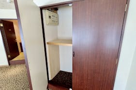 【新丸子駅1分】武蔵小杉駅からもアクセス可能!展示会や物販に適した新丸子駅西口出てすぐの2階イベントスペース