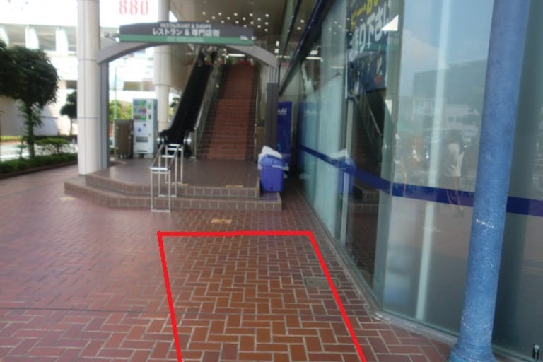 【松竹大船ショッピングセンター/大船駅8分】正面口付近催事スペース4