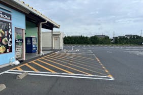 【ダイナム山口宇部店ゆったり館】キッチンカーやプロモーションに最適なアミューズメント施設のイベントスペース