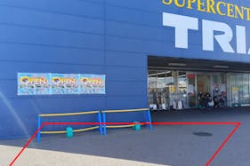 【スーパーセンタートライアル近江八幡店】キッチンカー(調理営業)出店限定/屋外スペース