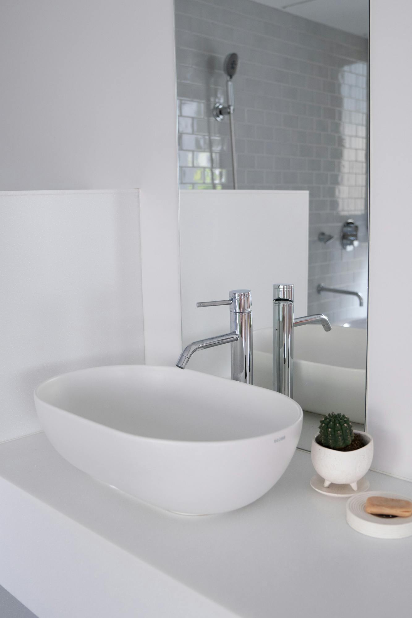 【自由が丘駅12分】撮影や展示会に適したバスタブが特徴な家具や小物が豊富なスタジオ